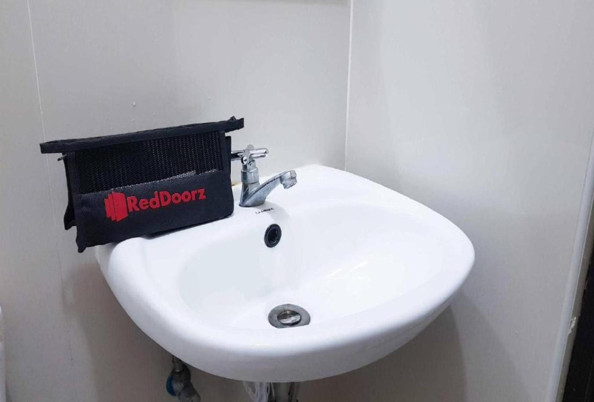 Reddoorz At Pwl Exclusive Resort Cebu Carmen  المظهر الخارجي الصورة